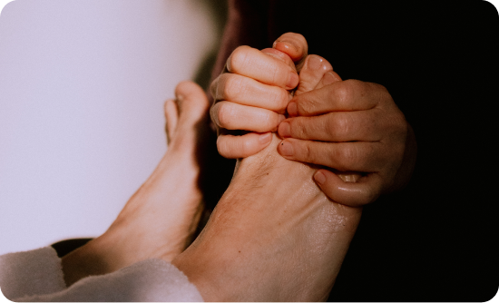 Pratique du massage lors d'un atelier Incandesens